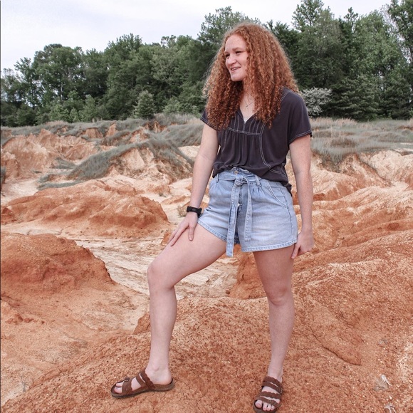 meet me✨ like this to bookmark my closet ;) - Picture 4 of 6